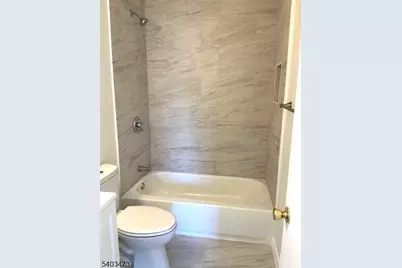 246 Hyde Park Rd, Franklin Township, NJ 08873 - Photo 15