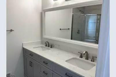 246 Hyde Park Rd, Franklin Township, NJ 08873 - Photo 19