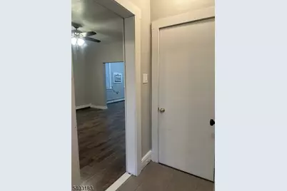 20 E Henry St, Linden, NJ 07036 - Photo 5