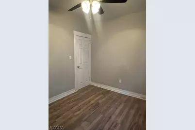 20 E Henry St, Linden, NJ 07036 - Photo 21