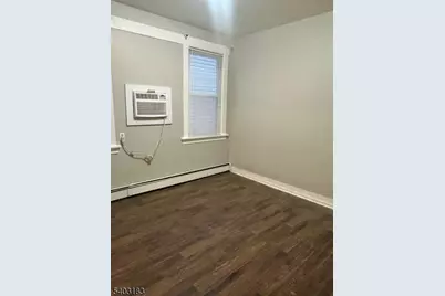 20 E Henry St, Linden, NJ 07036 - Photo 17