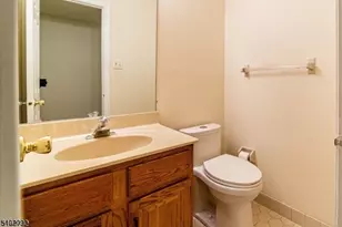 76 Stanwick Ct, Franklin Township, NJ 08873 - Photo 9