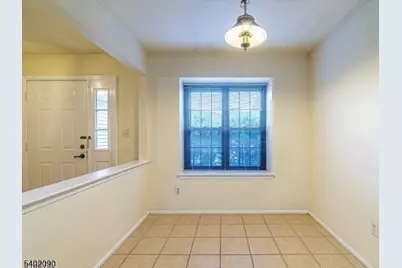 76 Stanwick Ct, Franklin Township, NJ 08873 - Photo 3