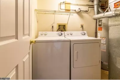 76 Stanwick Ct, Franklin Township, NJ 08873 - Photo 19