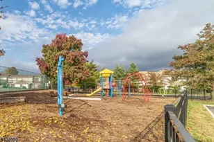 76 Stanwick Ct, Franklin Township, NJ 08873 - Photo 21