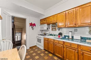 146 E 10th Ave, Roselle, NJ 07203 - Photo 7