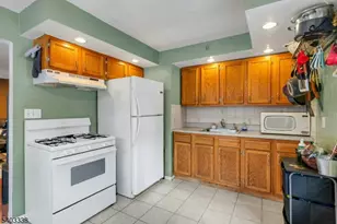 32 Overlook Rd, West Milford, NJ 07480 - Photo 13