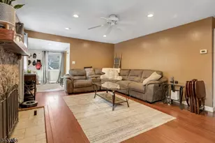 32 Overlook Rd, West Milford, NJ 07480 - Photo 9