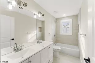 306 Carnegie Pl, Union Township, NJ 07088 - Photo 13