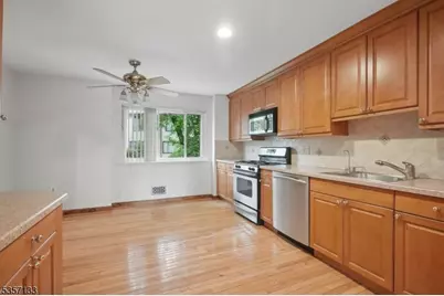 38 Park St #25H, Florham Park, NJ 07932 - Photo 3