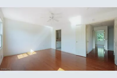 16 Riga Ct, Scotch Plains Township, NJ 07076 - Photo 19