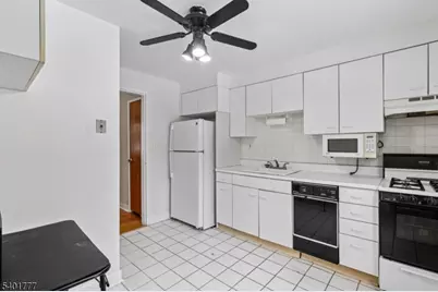 445 Morris Ave #D11, Springfield Twp., NJ 07081 - Photo 5