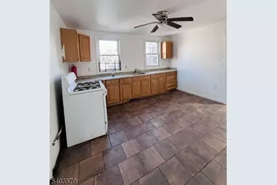 9 Sparrow St, Paterson, NJ 07524 - Photo 13