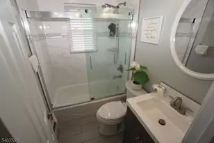 348 W Emerson Ave, Rahway, NJ 07065 - Photo 17