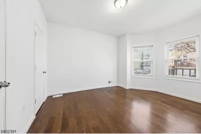 152 S 10th St, Newark, NJ 07107 - Photo 9