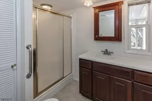 195 W Main St Unit, Chester, NJ 07930 - Photo 19