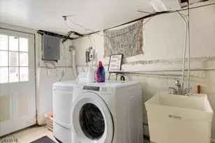 97 Long Hill Dr, Clifton, NJ 07013 - Photo 17