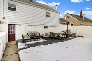 97 Long Hill Dr, Clifton, NJ 07013 - Photo 19