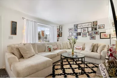 97 Long Hill Dr, Clifton, NJ 07013 - Photo 5