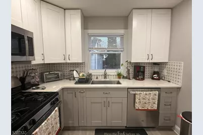 20 Van Dyke Pl, Summit, NJ 07901 - Photo 17