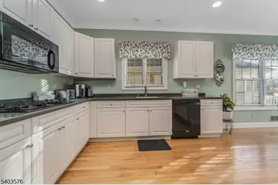 40 Merlin Dr, Washington Township, NJ 07882 - Photo 3