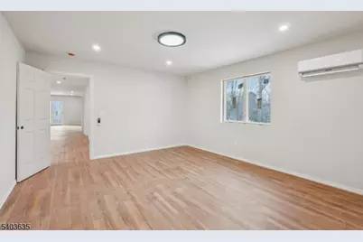 109 Monmouth Ave, Wayne, NJ 07470 - Photo 13