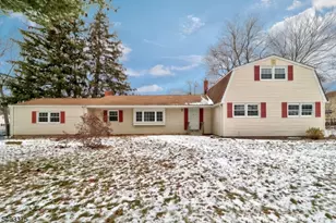 5 Vincent Dr, Parsippany, NJ 07054 - Photo 1