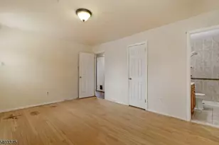 5 Vincent Dr, Parsippany, NJ 07054 - Photo 11