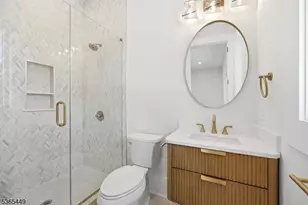 8 Montgomery Rd, Livingston, NJ 07039 - Photo 29