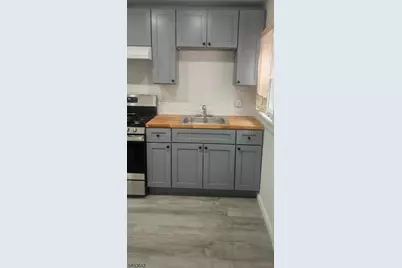 202 Clerk St #1, Jersey City, NJ 07305 - Photo 7