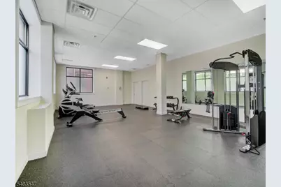 90 Clinton Ave, Newark, NJ 07114 - Photo 25