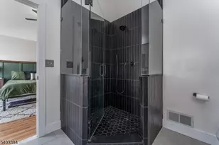 4 Windsor Ln, Lopatcong Township, NJ 08865 - Photo 23