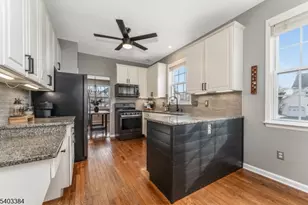 4 Windsor Ln, Lopatcong Township, NJ 08865 - Photo 11