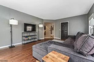 4 Windsor Ln, Lopatcong Township, NJ 08865 - Photo 17