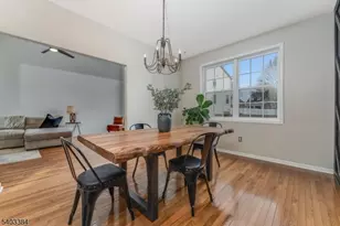 4 Windsor Ln, Lopatcong Township, NJ 08865 - Photo 9