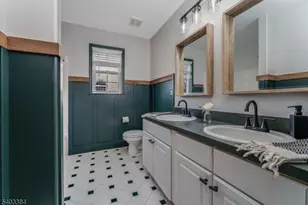 4 Windsor Ln, Lopatcong Township, NJ 08865 - Photo 25