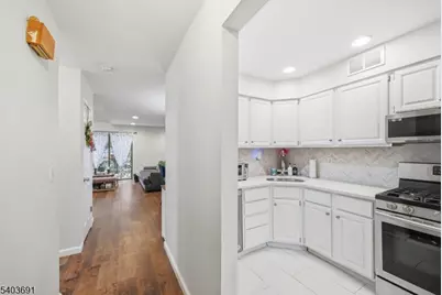 12 Mountain Ridge Rd, Bloomingdale, NJ 07403 - Photo 3