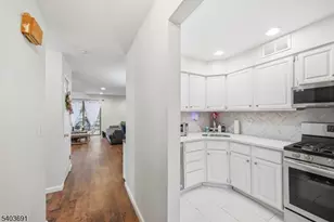 12 Mountain Ridge Rd, Bloomingdale, NJ 07403 - Photo 3