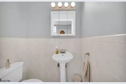 48 Main Ave, Wallington, NJ 07057 - Photo 5