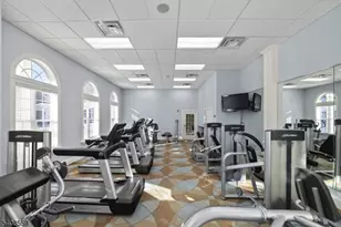 6310 Veterans Dr, Rockaway Township, NJ 07885 - Photo 27