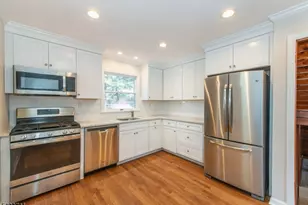 8 Abby Rd, Morris Township, NJ 07960 - Photo 5