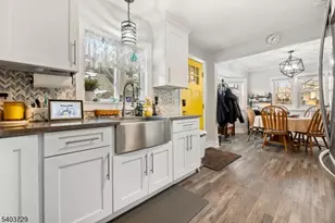 49 Cliffside Trail, Denville, NJ 07834 - Photo 9