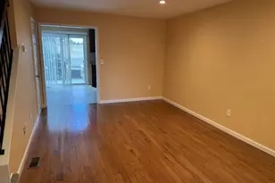 524 Cypress Ct, Raritan Township, NJ 08822 - Photo 3