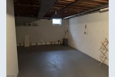 524 Cypress Ct, Raritan Township, NJ 08822 - Photo 9