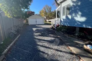 305 Stockton, Hightstown, NJ 08520 - Photo 5