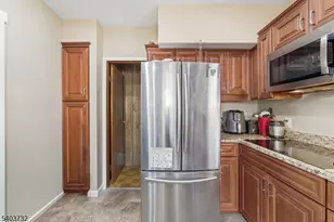 39 Hollywood Ave, Hillside, NJ 07205 - Photo 11