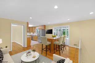 56 Valley Rd, Berkeley Heights Township, NJ 07922 - Photo 11