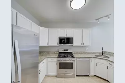 28 Gordon Cir, Parsippany, NJ 07054 - Photo 11