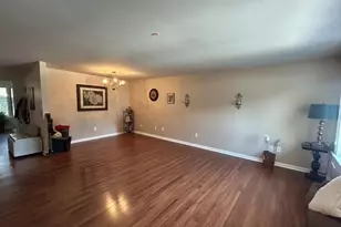 9 Augusta Dr, Clinton Township, NJ 08801 - Photo 3