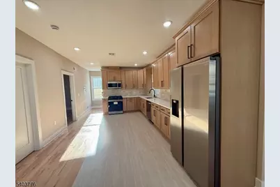 90 Lehigh Ave, Newark, NJ 07112 - Photo 7